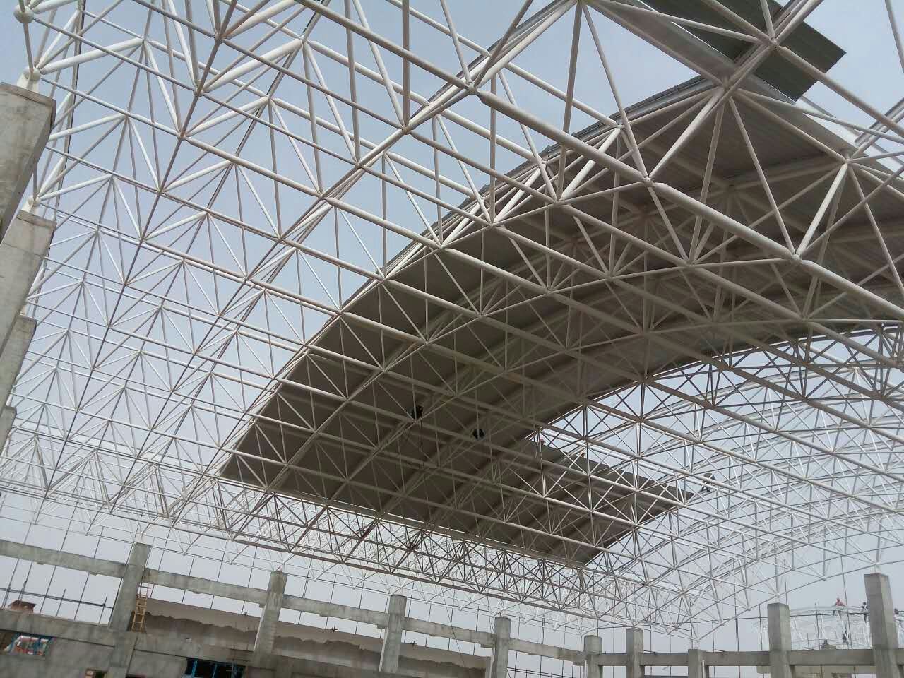 迁安青岛一汽网架